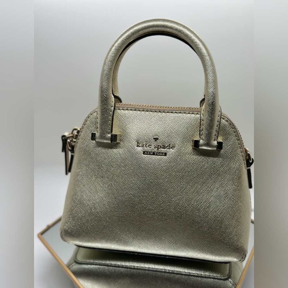 Kate Spade New York Cedar Street Mini Maise in metallic Gold